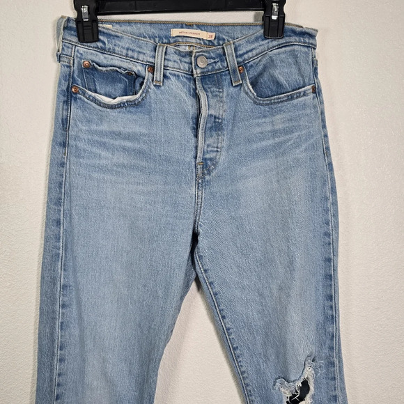 Levi's Premium Wedgie Straight Jeans Size 28 Medium Wash Distressed Button Fly - Picture 2 of 11